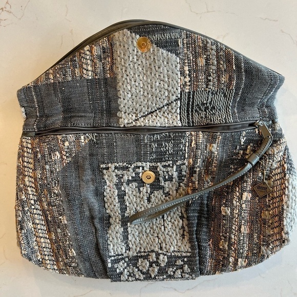 Vintage Annie of California Textile Wristlet Clutch with Hinge Closure - Picture 2 of 16